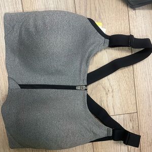 All in motion nwt bra zip up front with built in cups in 36dd 34dd 38dd